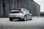 Volvo V40 D4 Inscription 2016 года (UK)